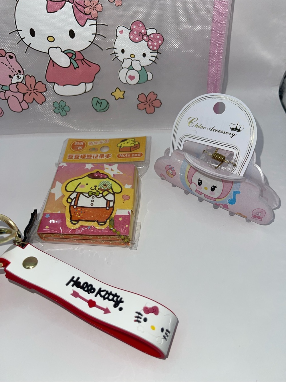 Hello Kitty Pink Clear Pouch with Matching Keychain Set - Picture 2 of 3